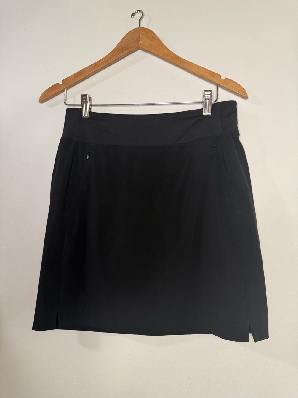 Athleta Soho Skort Black Size 4 Tall 4T Zip Pockets Performance